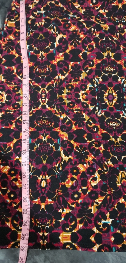 LuLa Roe 3X Colorful Skirt. NWT